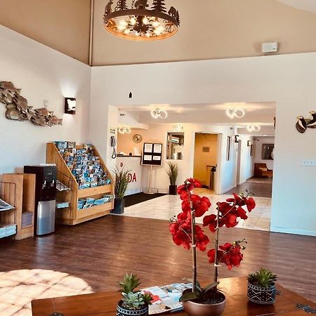 Ramada By Wyndham Anchorage Hotel Екстериор снимка