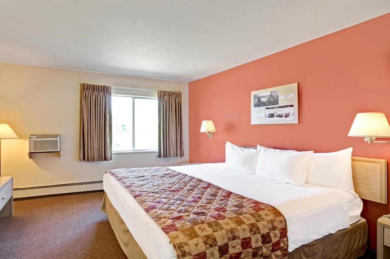Ramada By Wyndham Anchorage Hotel Екстериор снимка