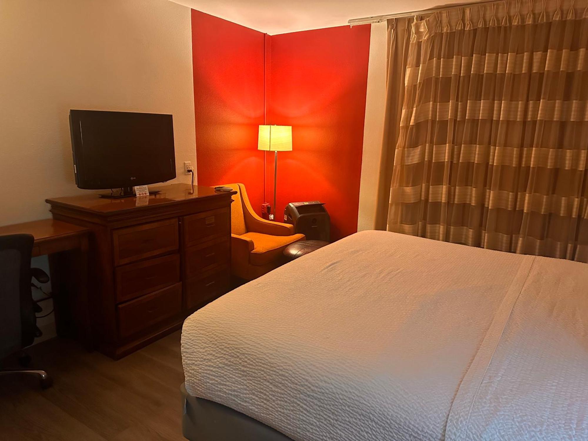 Ramada By Wyndham Anchorage Hotel Екстериор снимка